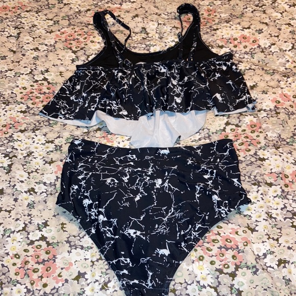DUOSTICK Marinaprime Black & White Tie Die high waisted push up tankini - Picture 5 of 5
